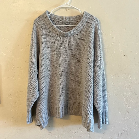 aerie Sweaters - Aerie Light Gray Chunky Knit Wide Neck Drop Shoulder Sweater XL